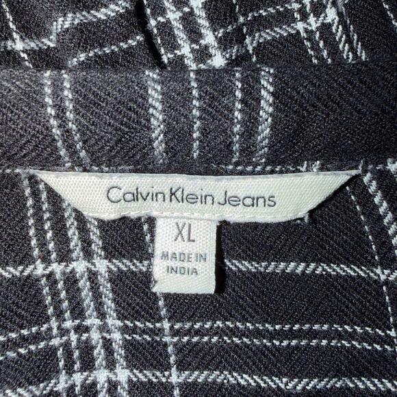 Calvin Klein Jeans Women’s Black & White Plaid Button-Front Blouse – Size XL - Picture 6 of 6